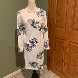 LIGHT WEIGHT LONG SLEEVE DRESS SIZE XL  #370
